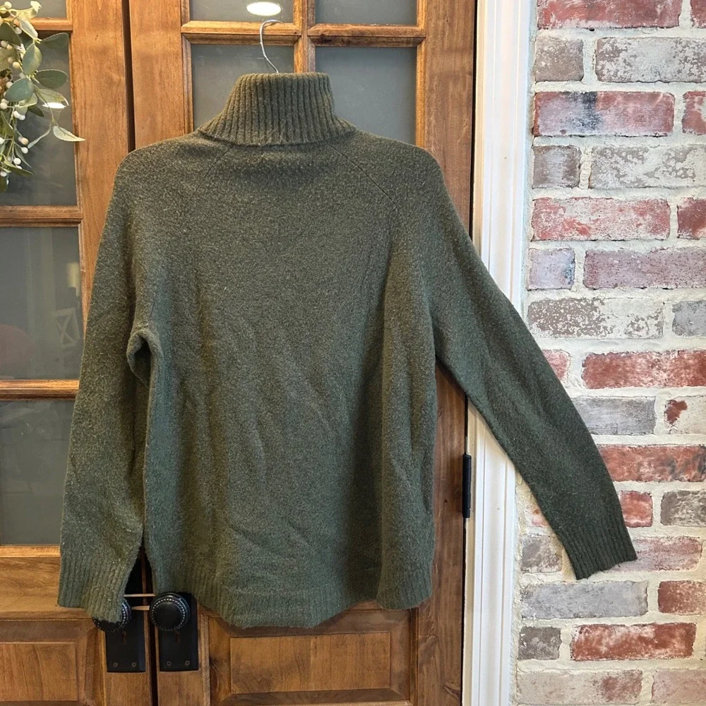 J Crew Green Wool Alpaca Blend Turtleneck Sweater Size S‎